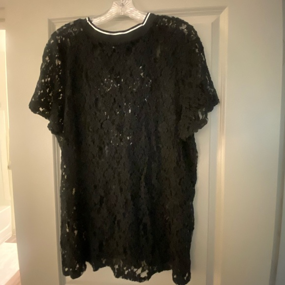 Lace graphic tee - Picture 2 of 5